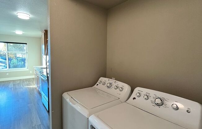 1 bed, 1 bath, $1,545, Unit 16