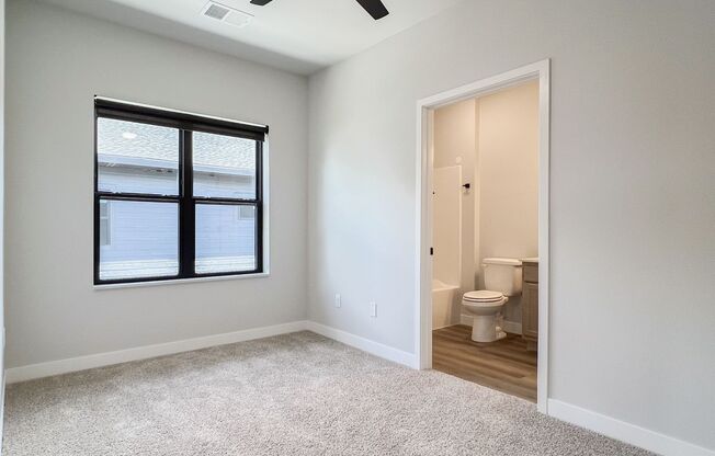 2 beds, 2 baths, 887 sqft, $2,235, Unit SC 1408-218