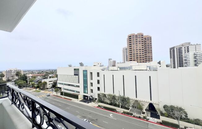 1 bed, 1.5 baths, 1,207 sqft, $4,195, Unit 804