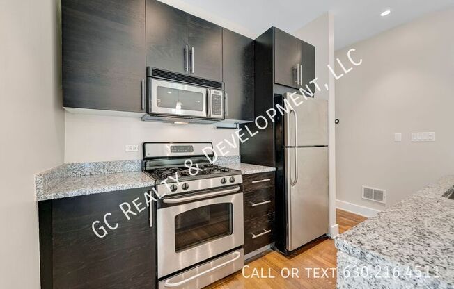 1625 W Ainslie St, Chicago IL 1e