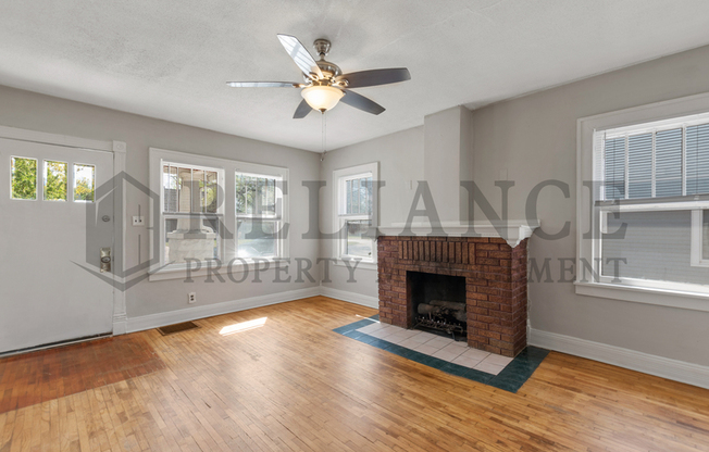 129 N MERIDIAN AVE