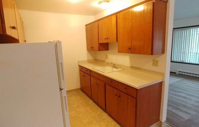 1 bed, 1 bath, 610 sqft, $1,200, Unit 1434