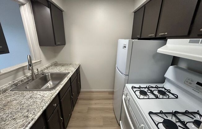 1 bed, 1 bath, $995, Unit 335