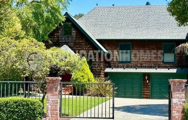 2020 5th Ave