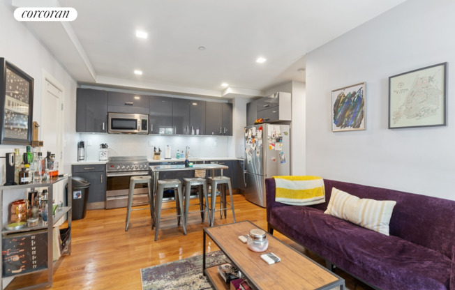 1078 PARK PL