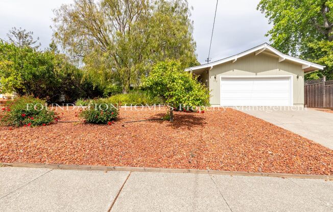 Immaculate 3BR Home! Enjoy A/C and Your Own Private Yard! FOUNDATION