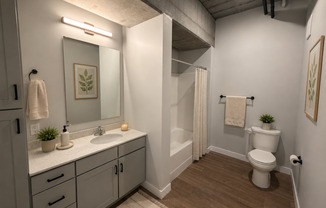 1 bed, 1 bath, 921 sqft, $1,300, Unit 206