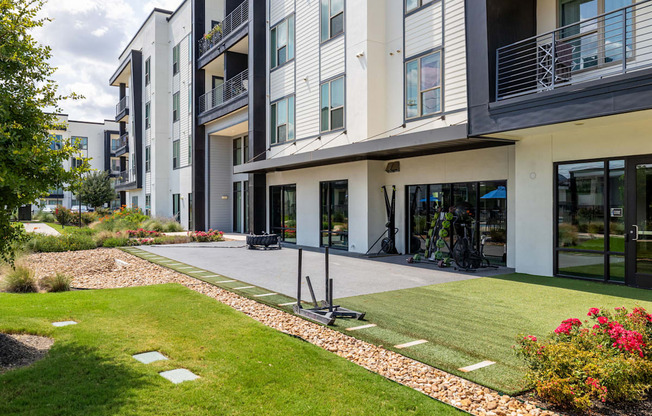 Rhythm Outdoor Fitness Lawn with Equipment