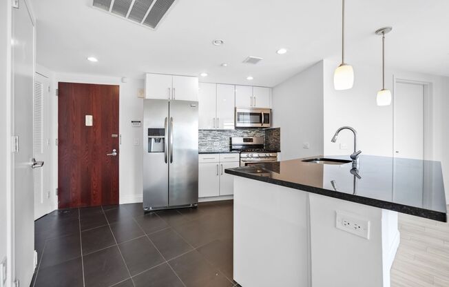 2 beds, 2 baths, 1,250 sqft, $3,800, Unit 712