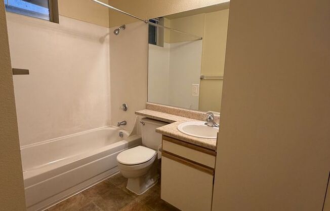 Everett Street Apartments