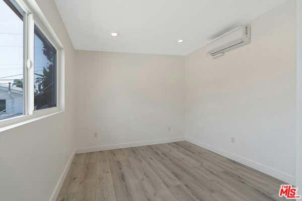 2 beds, 2 baths, 1,000 sqft, $3,850, Unit C