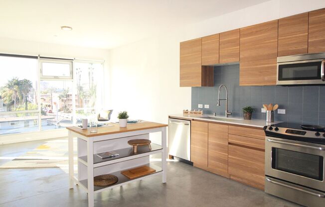 Crest-Urban Apartments