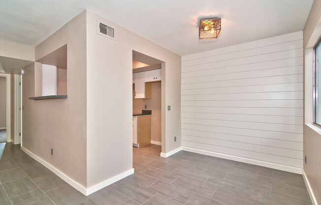 2 beds, 2 baths, $1,245, Unit #111