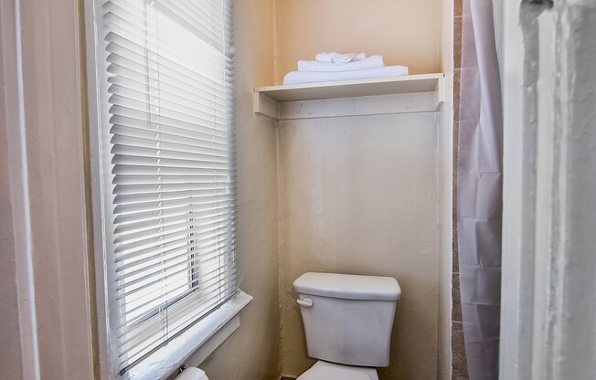 Studio, 1 bath, 164 sqft, $1,045, Unit 209