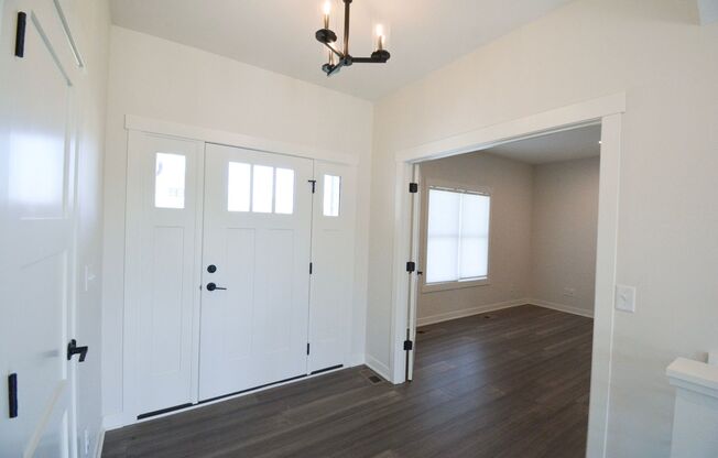 Stunning 5 Bed, 3.5 Bath Luxury Home for Rent | Built in 2022