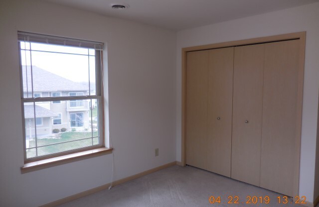 2 beds, 1 bath, 1,000 sqft, $1,645, Unit 5018 - 201