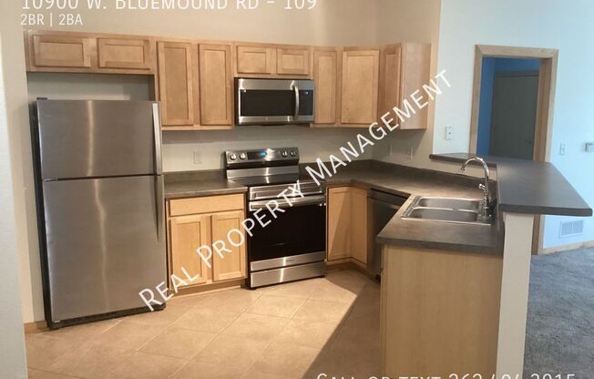 10900 W BLUEMOUND RD