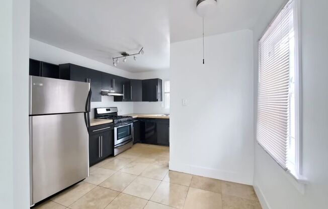 1 bed, 1 bath, 500 sqft, $1,975, Unit 805 1/4