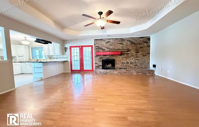 7832 PEBBLEBROOK DR