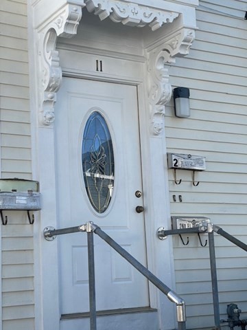 11 PLEASANT ST