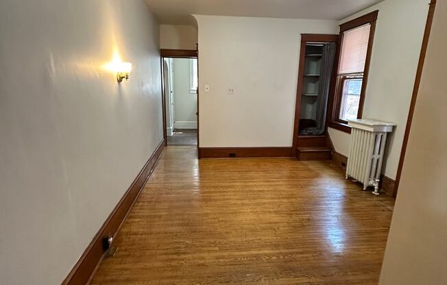 1 bed, 1 bath, $1,075