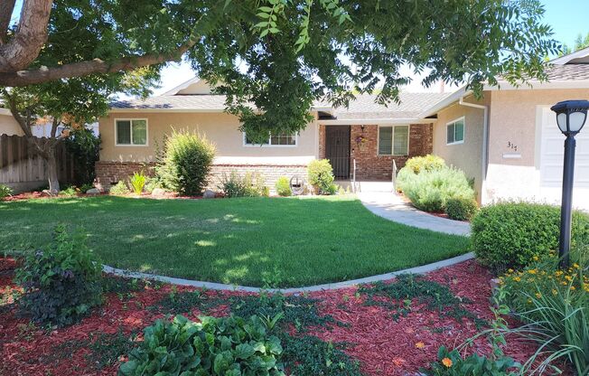 3 Bedroom 2 Bathroom In the Sylvan School District