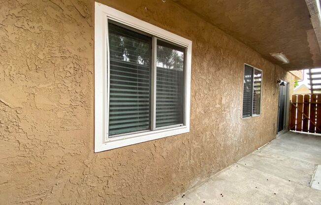 3 beds, 1 bath, $2,699, Unit 4964-07