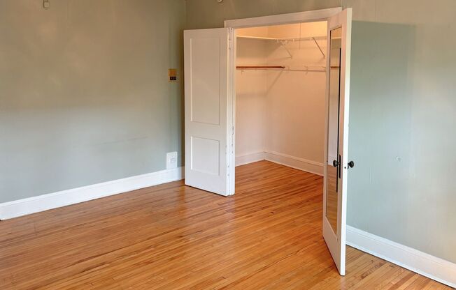 Studio, 1 bath, 400 sqft, $952, Unit 612 - 103
