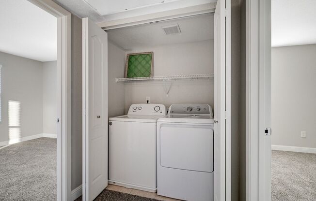 3 beds, 2 baths, $1,495, Unit # 2065