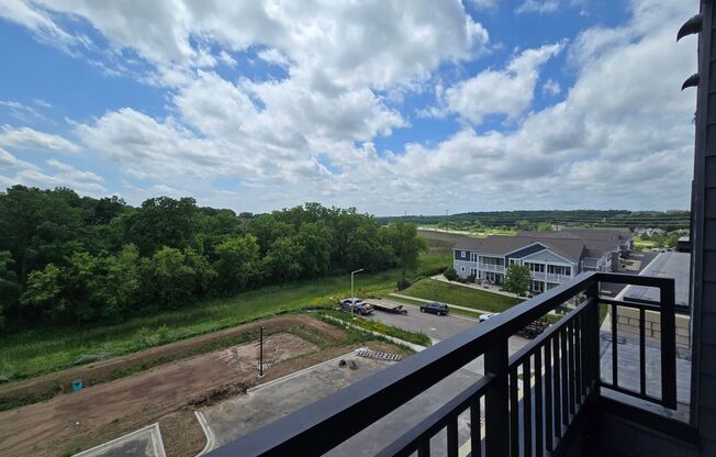1 bed, 1 bath, 925 sqft, $2,060, Unit 8421-239