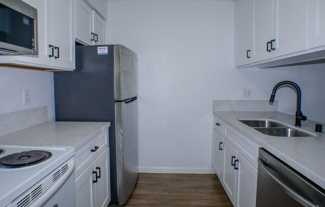 1 bed, 1 bath, $2,195, Unit # 288