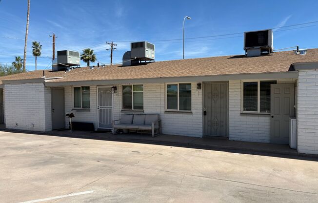 updated 2 bedroom Tempe apartment / 1st month Free move in special