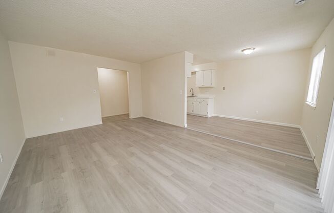 1449 East 33rd St