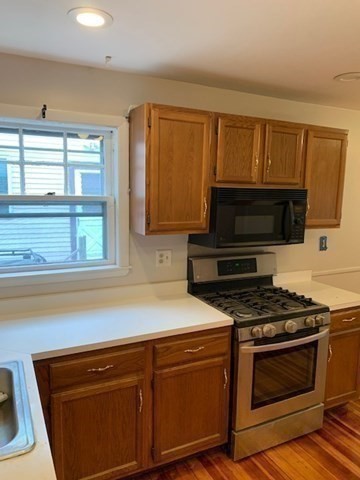 2 beds, 1 bath, 1,050 sqft, $2,800, Unit 1