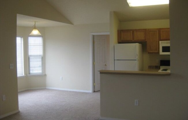 6235 W TIERRA LN