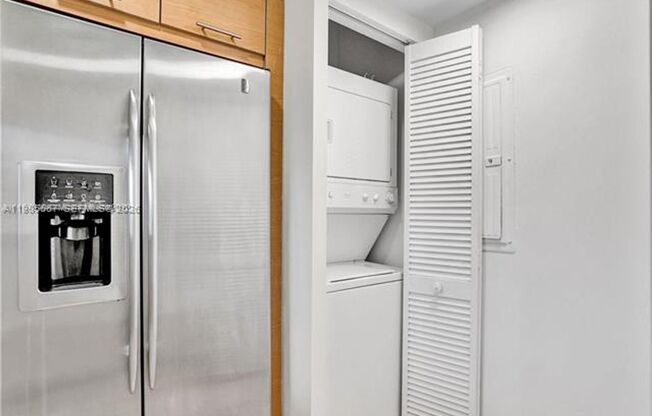 2 beds, 2 baths, $3,500, Unit # 1110