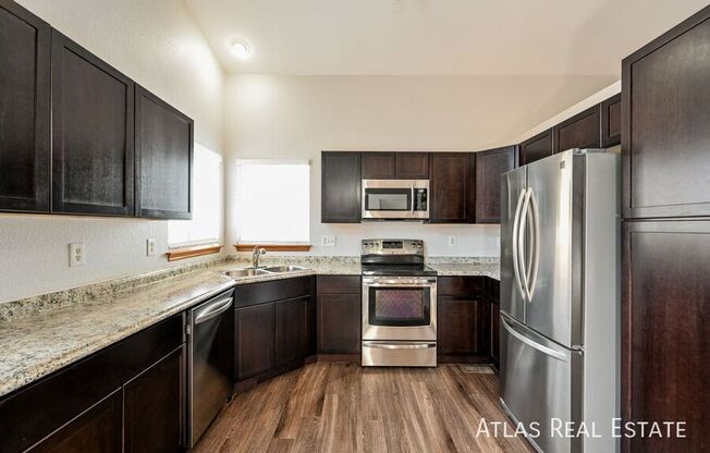 1233 S ALTON CT