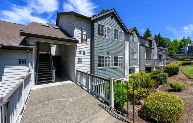 2 beds, 2 baths, 1,030 sqft, $1,725, Unit 714