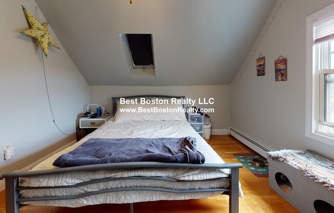 38 STERLING ST