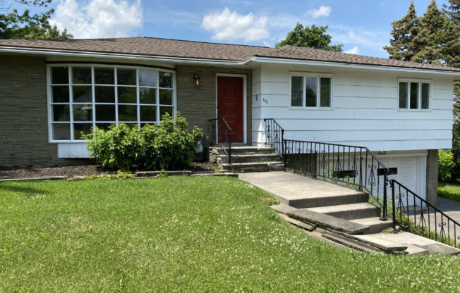 102 Chaumont Dr