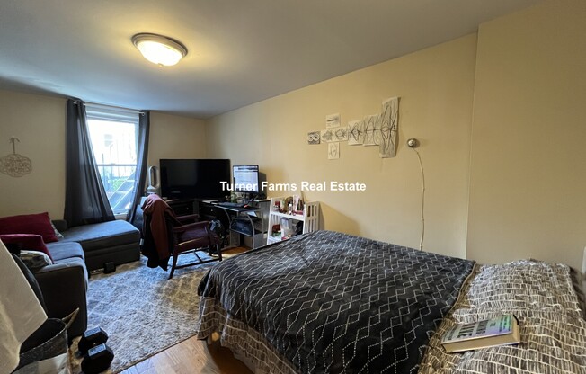 381 Dorchester St.