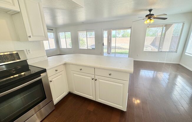 4 Bedroom 3 Bathroom Home in Surprise! Has Loft & Additional Office/Den!