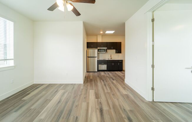 1 bed, 1 bath, 532 sqft, $1,599, Unit 420