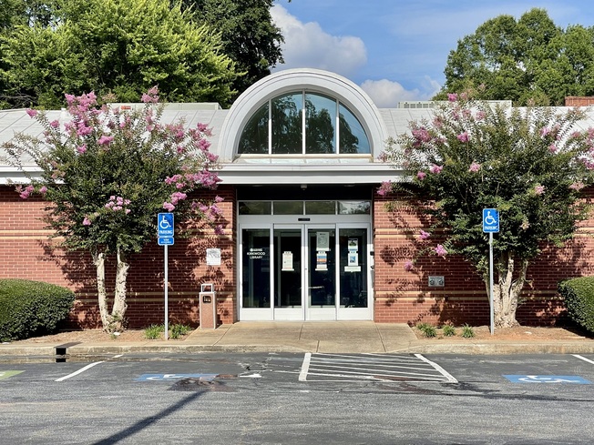 Kirkwood Library on Jefferson Ave