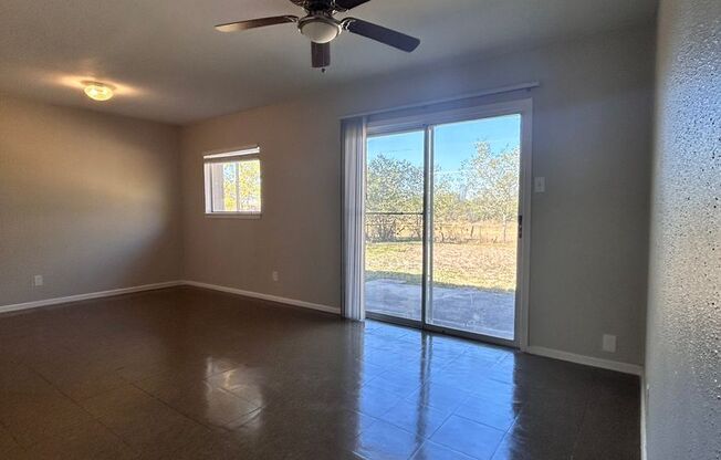 3 beds, 1 bath, $1,195