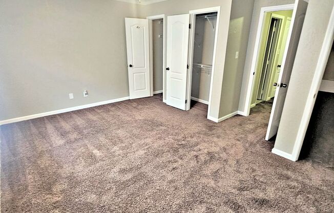 2 beds, 1.5 baths, 1,250 sqft, $975, Unit 2412 #3