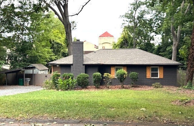 1527 MEDFORD DR