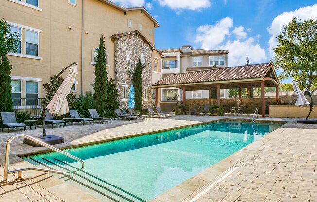 2 beds, 2.5 baths, $2,899, Unit #402