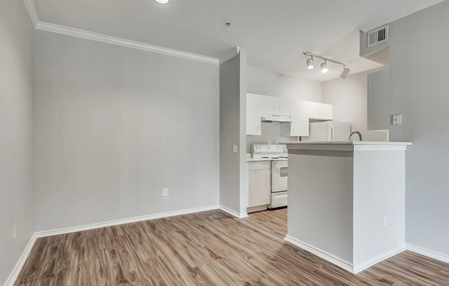 Apartment 4 - Kitchen and Dining