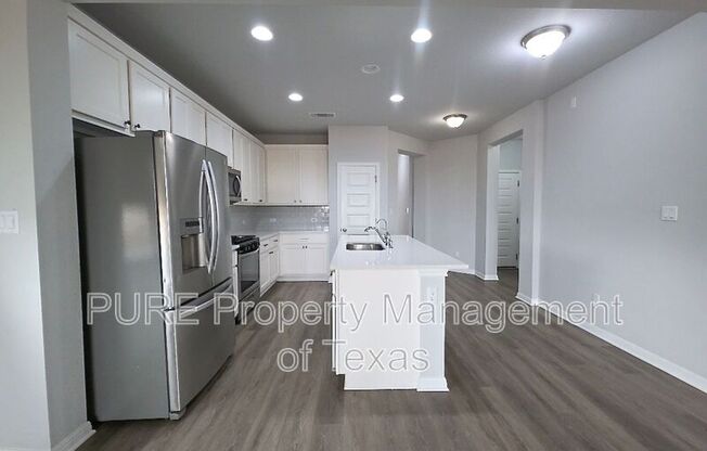 533 REARING MARE PASS